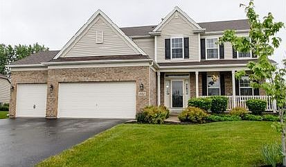 1st image of 880 Bennett Dr