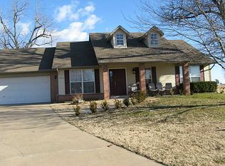 623 W Kinkade Pl, Lowell, AR 72745