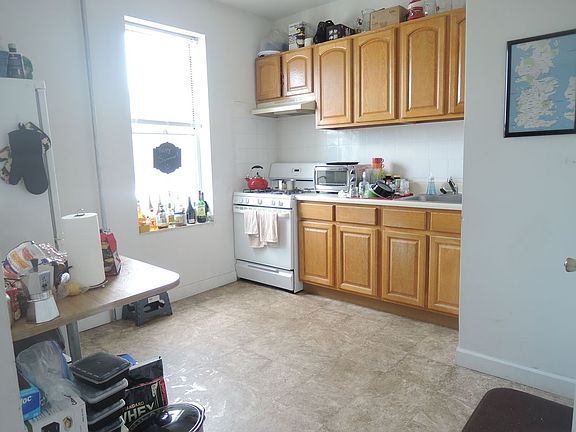 2nd image of 21-36 29th St #3
