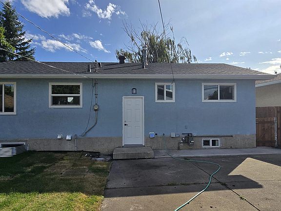5th image of 13812 63rd St NW