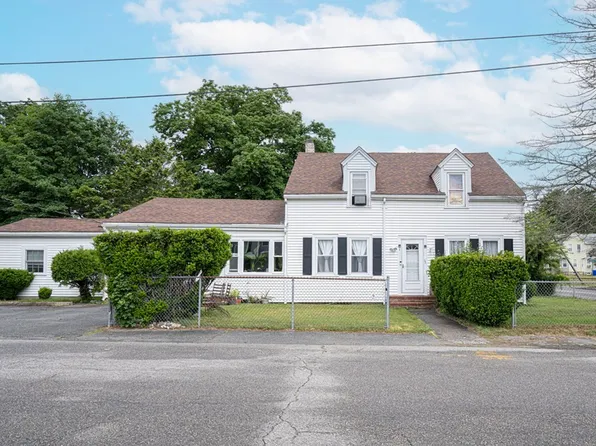 1 Kurts Pl, Taunton, MA 02780