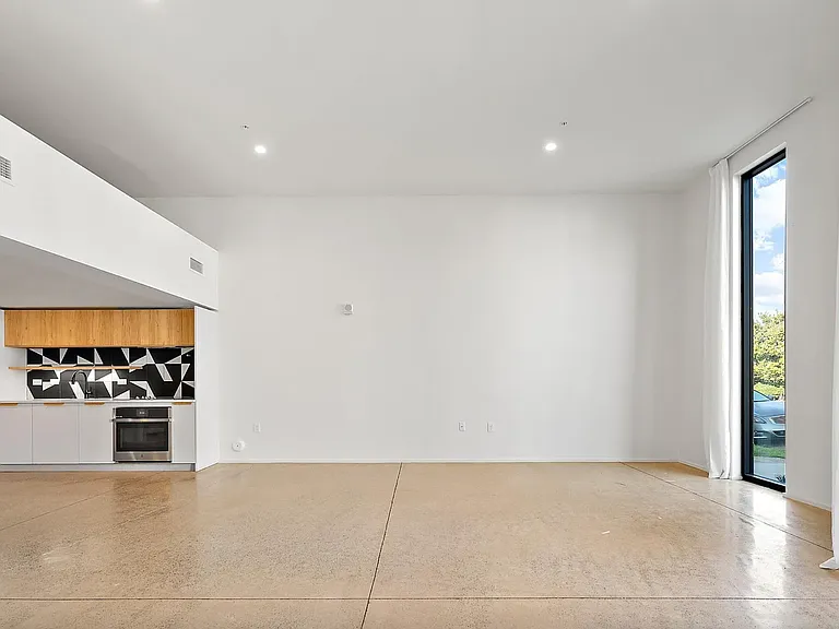 2323 2nd Ave S #1A — Photo 7