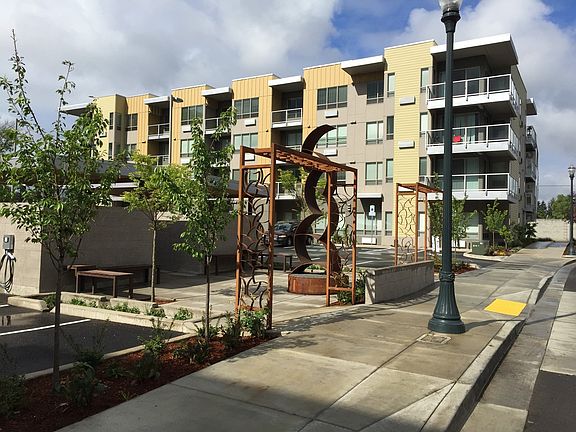 3rd image of 9700 NE Everett Ct #1-110E
