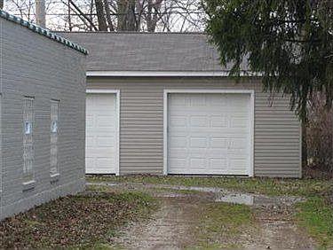 4th image of 114 Harwood St