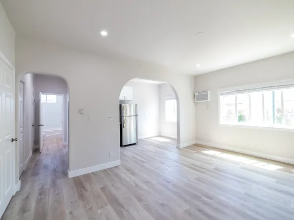 1670 S Rimpau Blvd #8, Los Angeles, CA 90019