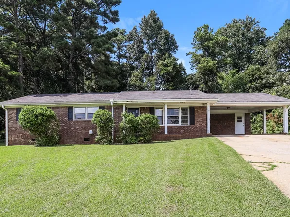 4036 N Bent Pine Ct, Douglasville, GA 30135