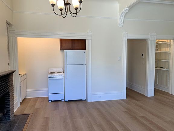 2nd image of 2411 Octavia St APT 4