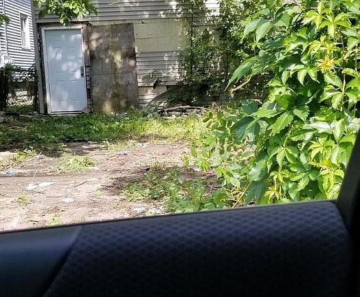 2nd image of 10828 S Wabash Ave