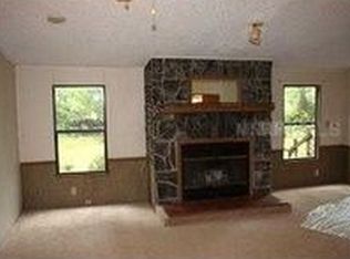 31202 Lake Dr, Deland, FL 32720