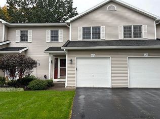 623 Strand Pond Cir, Webster, NY 14580