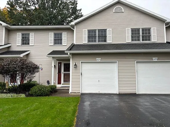 623 Strand Pond Cir, Webster, NY 14580