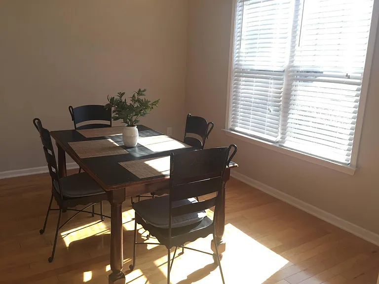 619 Elm Ave — Photo 10