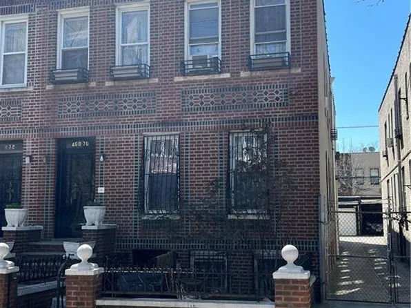 470 E 96th St, Brooklyn, NY 11212