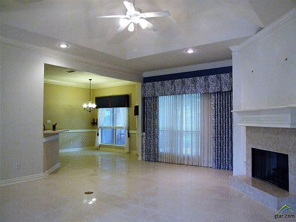 2nd image of 5723 Gloucester Dr
