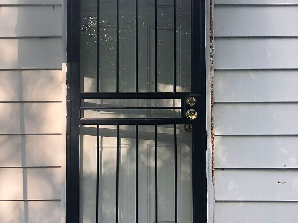 2nd image of 15869 Braile St