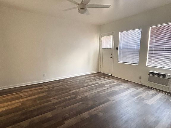 3rd image of 1217 E Harvard St #1223-G