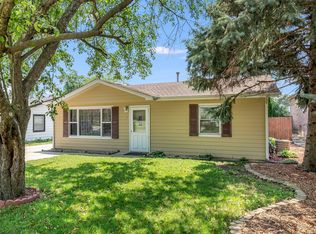 2307 Greengold St, Crest Hill, IL 60403