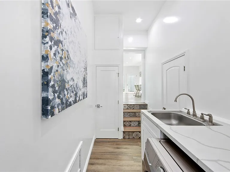 3763 Lankershim Blvd — Photo 11