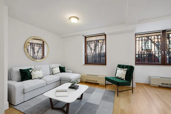 Rented by Compass | media 12