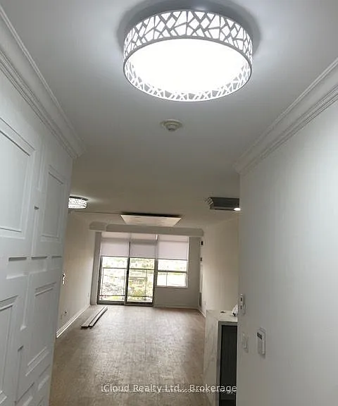 35 Kingsbridge Garden Cir #1008 — Photo 15