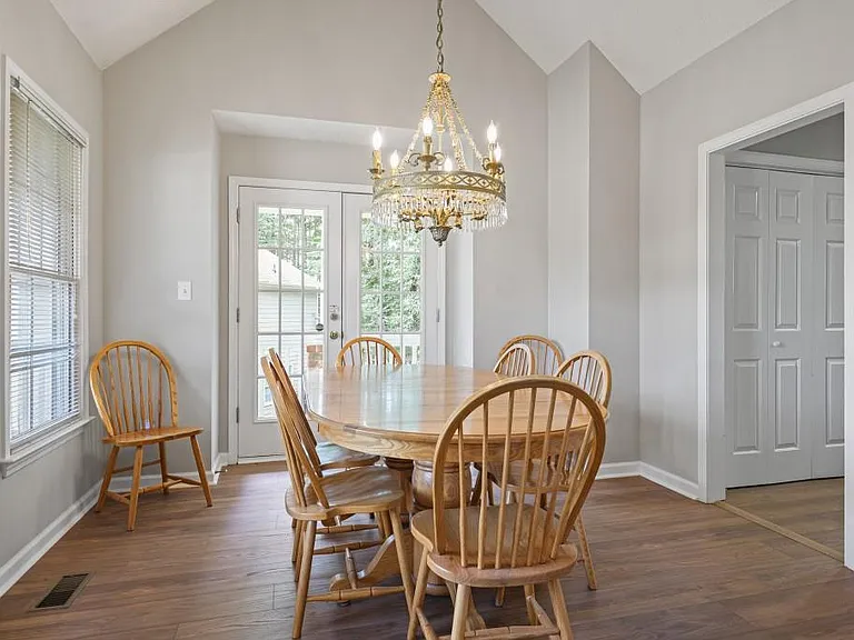 64 Evans Mill Ct — Photo 5