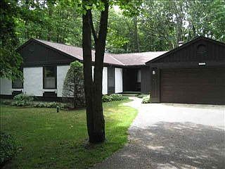 2nd image of 762 Woodview Dr