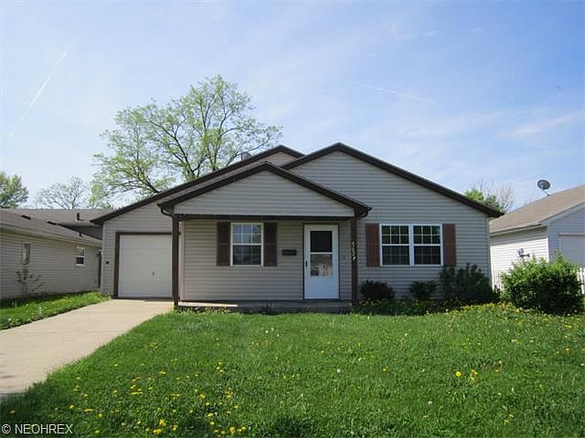 1st image of 1562 E 32nd Ct