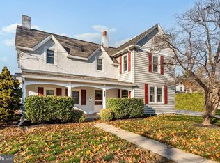 326 E Manoa Rd, Havertown, PA 19083