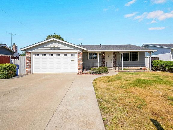 3rd image of 25353 Calaroga Ave