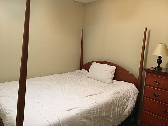 5th image of 121 W Carolina Ave APT B