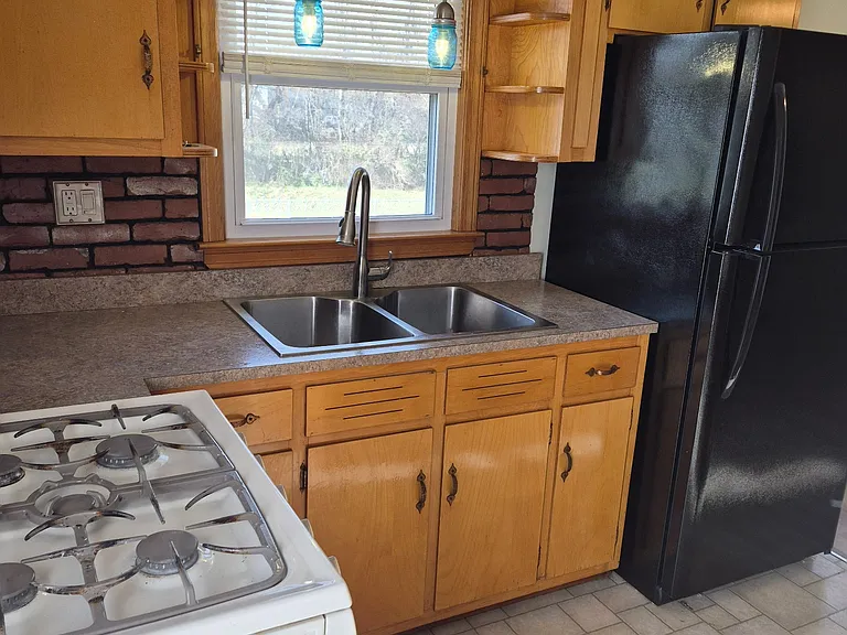 5820 Dellrose Dr — Photo 8