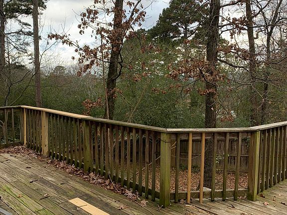 5th image of 12 Water Oak Ln