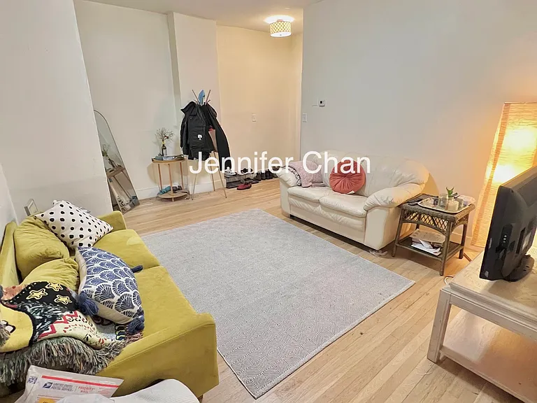 15 Park Vale Ave #10 — Photo 11