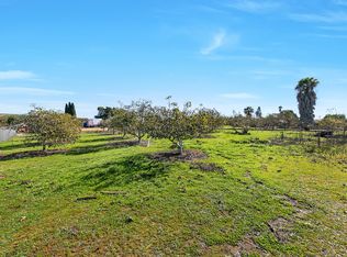 691 Sleeping Indian Rd, Oceanside, CA 92057