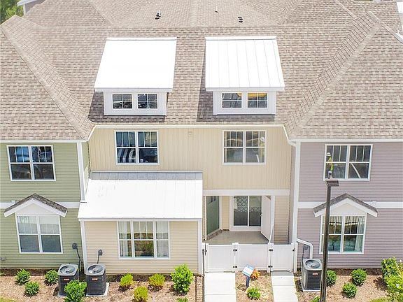 2nd image of 1113 Celia Ct