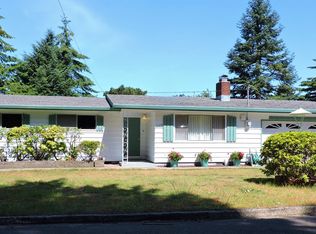 1625 W Park Dr, Florence, OR 97439