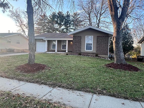 2nd image of 4411 Rhine Dr