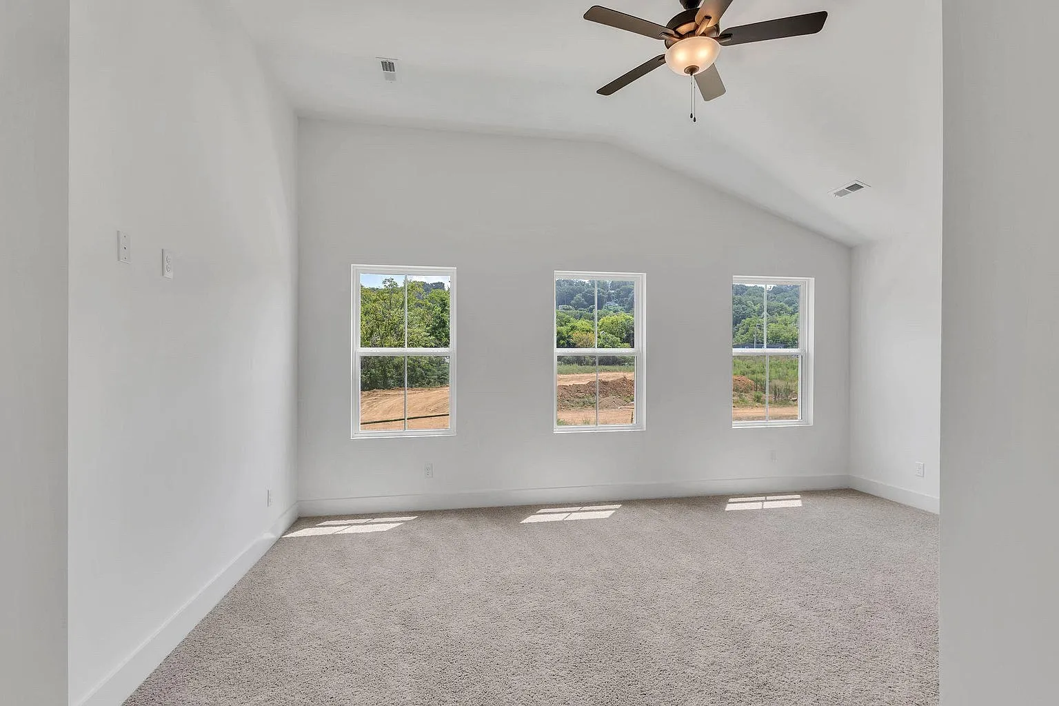 2 bed, 2.5 bath, 1412 sqft, $2,400 — Photo 3