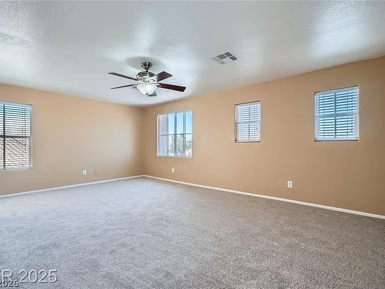 3141 Diamond Crest Ln — Photo 16