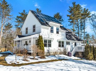 8 Brackett Ln, Wells, ME 04090