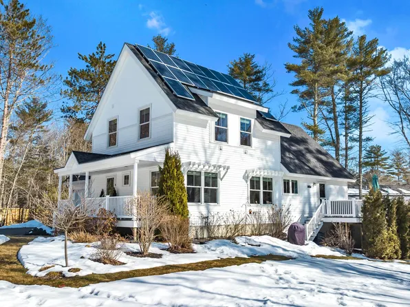 8 Brackett Lane, Wells, ME 04090