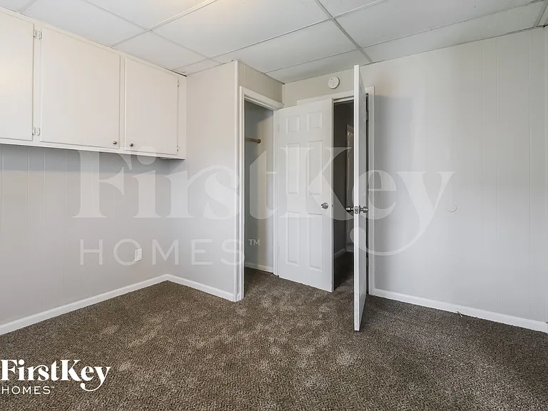 703 Porter St — Photo 7