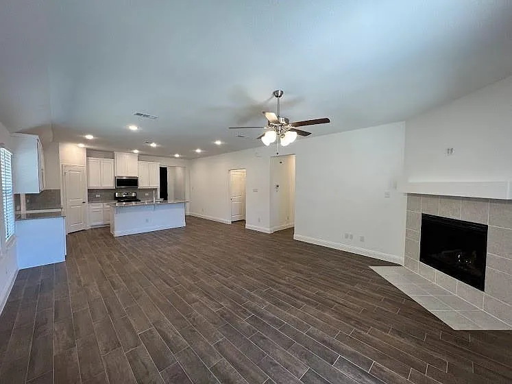 1408 Rendyn St — Photo 4