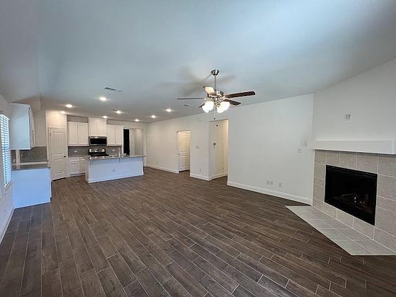 4th image of 1408 Rendyn St