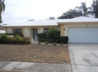 2051 Ridgecrest Dr, Dunedin, FL 34698