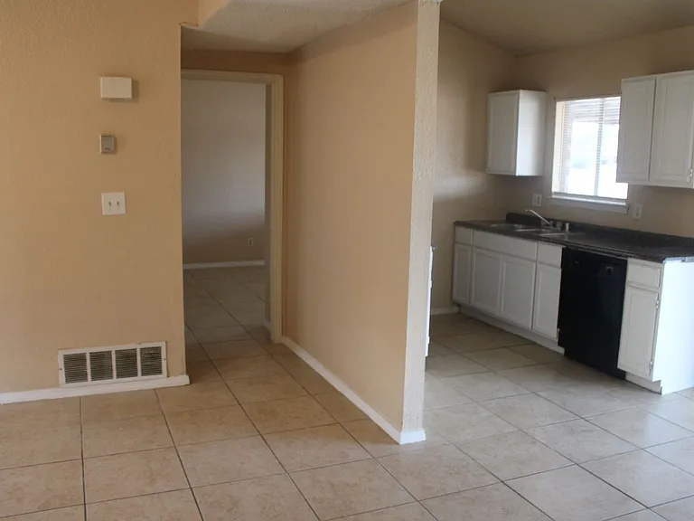 11500 Bob Mitchell Dr — Photo 9