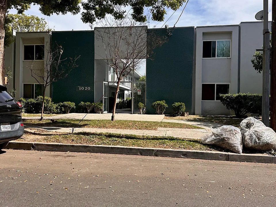 1020 W Angeleno Ave #7