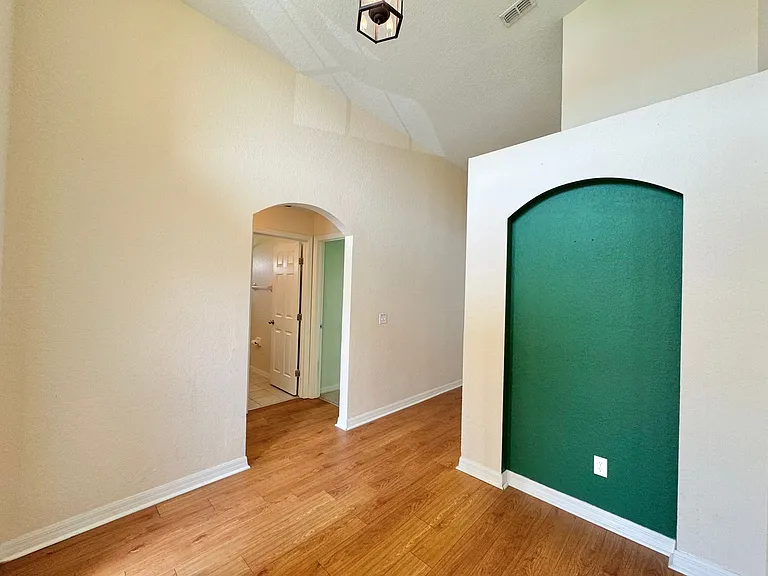 2726 Rochelle Dr — Photo 19