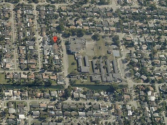 5th image of 8301 SW 14th St