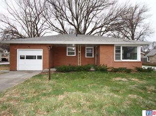 2347 S 40th St, Lincoln, NE 68506